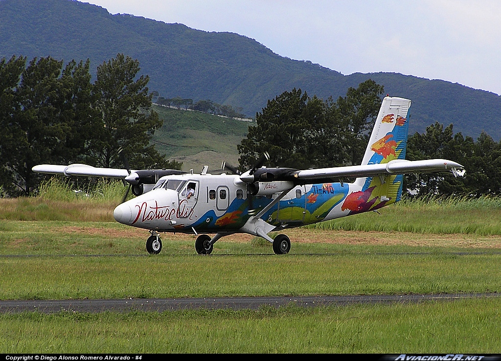 TI-AYQ - De Havilland Canada DHC-6-300 Twin Otter - Nature Air