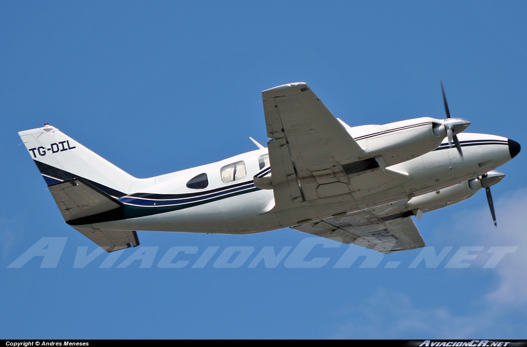 TG-DIL - Piper PA-31-310 Navajo - Privado