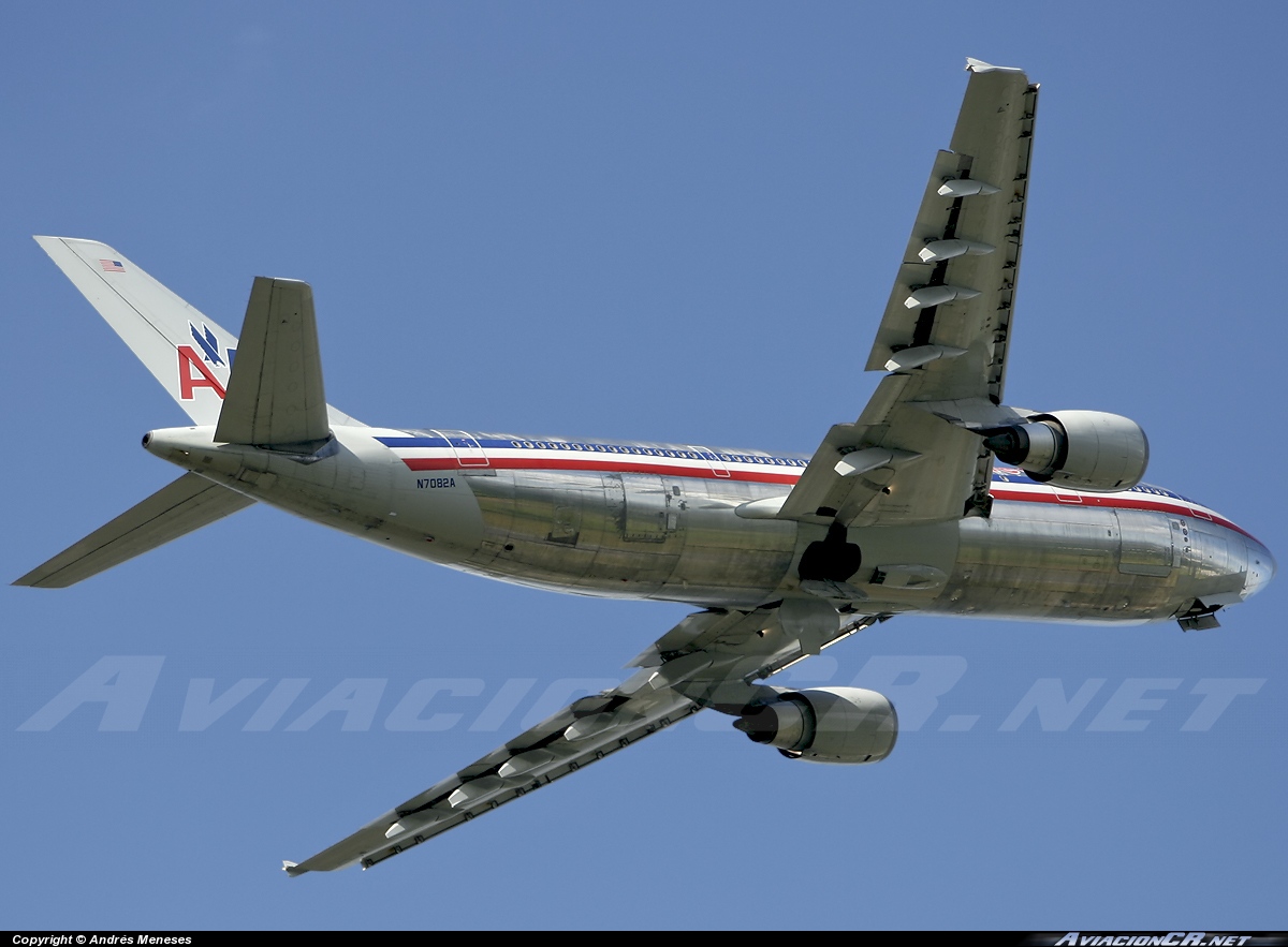 N7082A - Airbus A300B4-605R - American Airlines