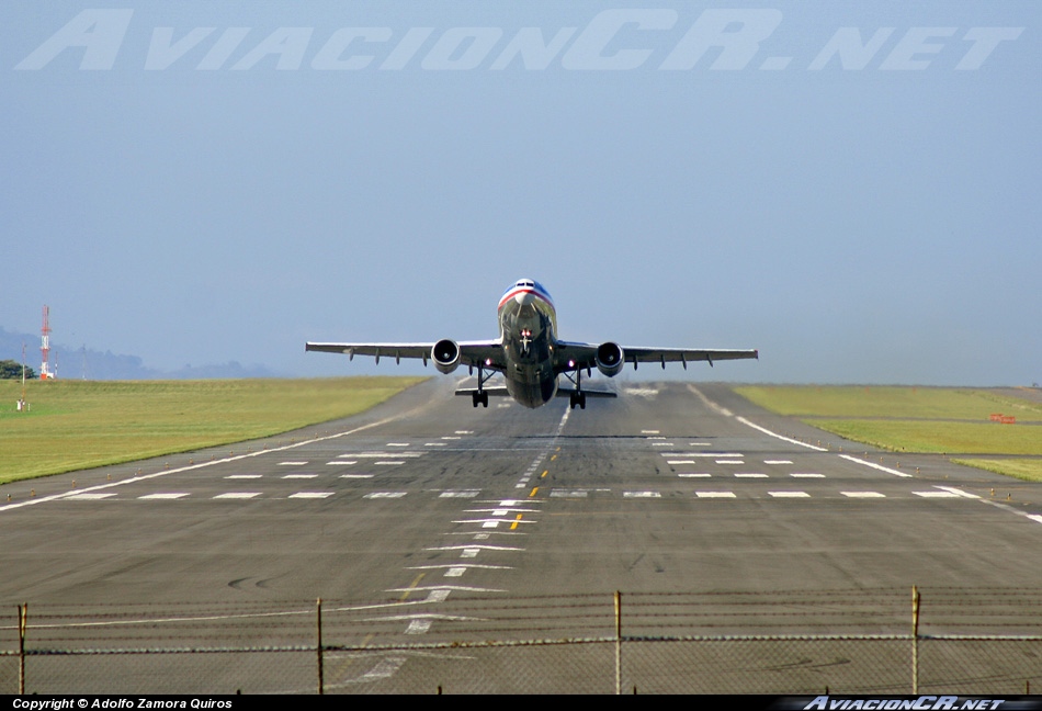 N70072 - Airbus A300B4-605R - American Airlines
