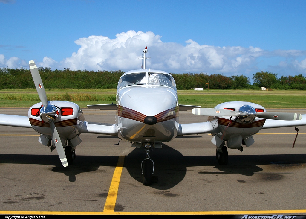 N730GC - Piper PA-23 250 - Privado