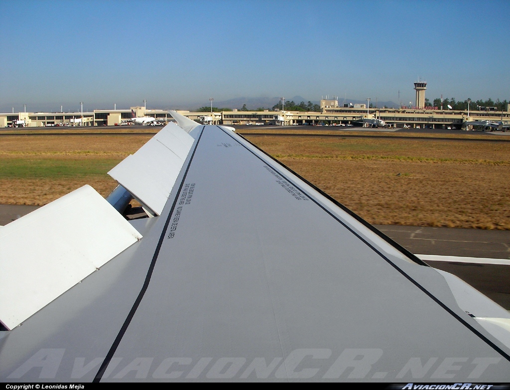  - Airbus A321-200 - TACA