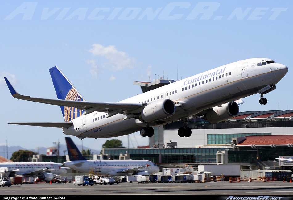 N73276 - Boeing 737-824 - Continental Airlines