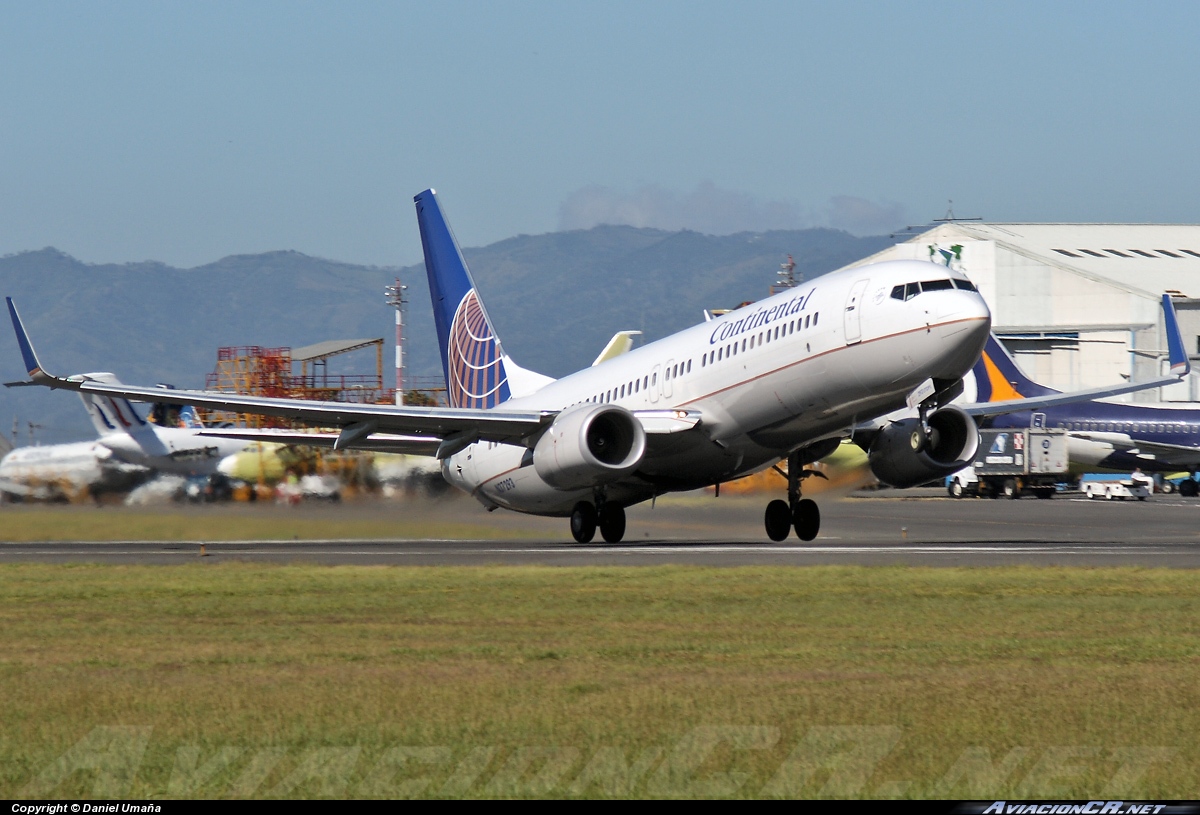 N37293 - Boeing 737-800 - Continental Airlines