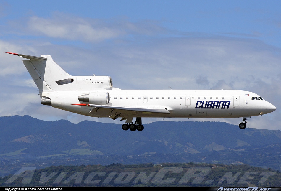 CU-T1249 - Yakovlev YAK-42 - Cubana de Aviación