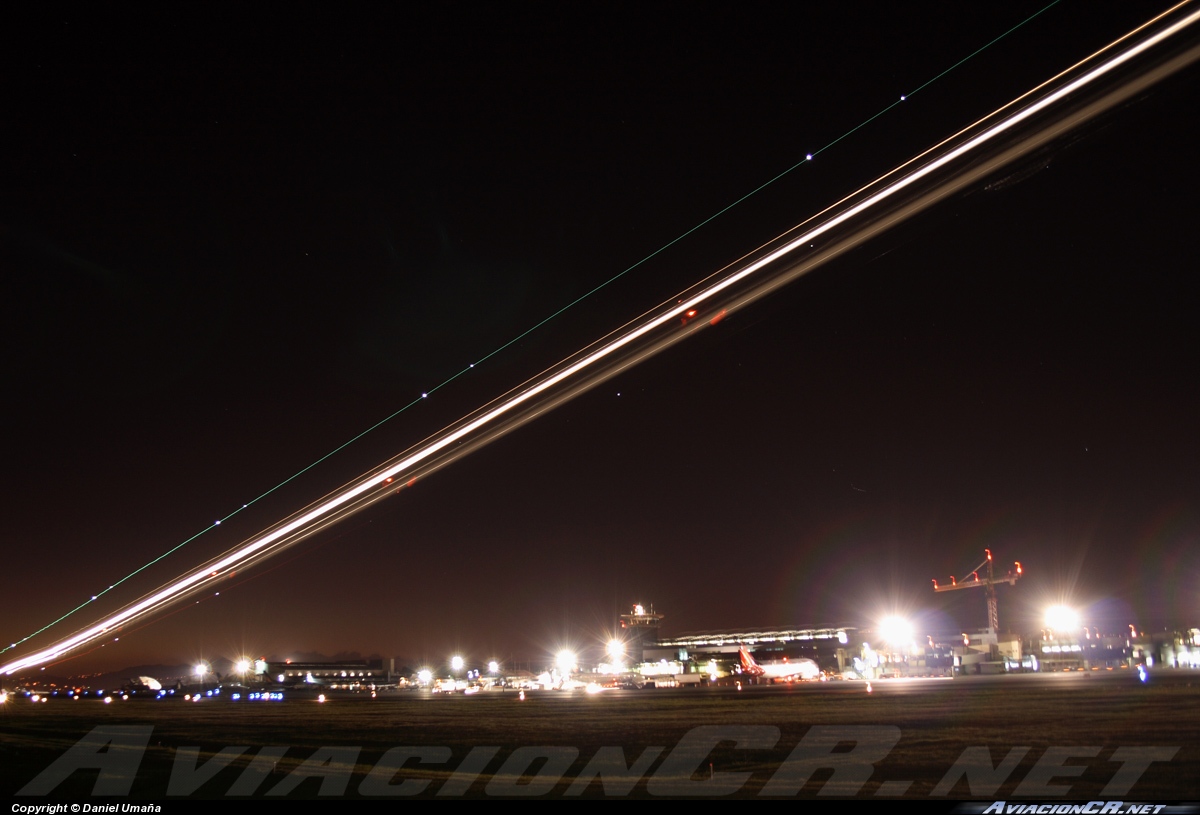 N453TA - Airbus A320-233 - TACA