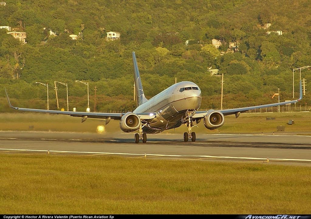 - Boeing 737-800 - Continental Airlines