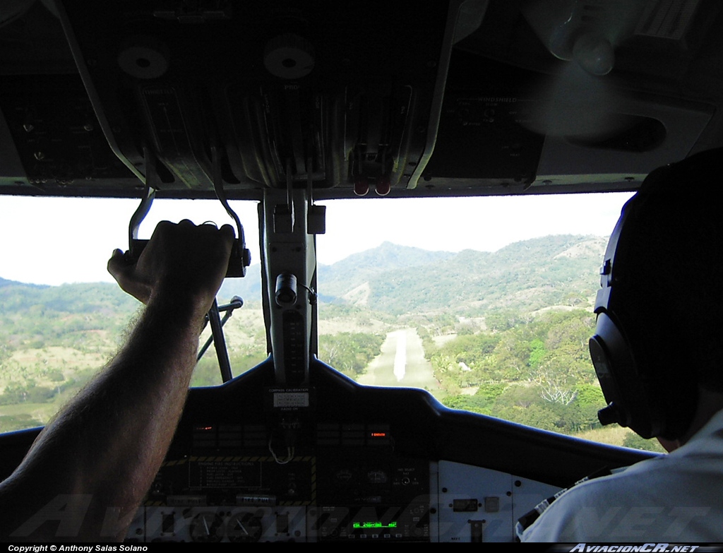 TI-BAF - De Havilland Canada DHC-6-300 Twin Otter/Vistaliner - Nature Air