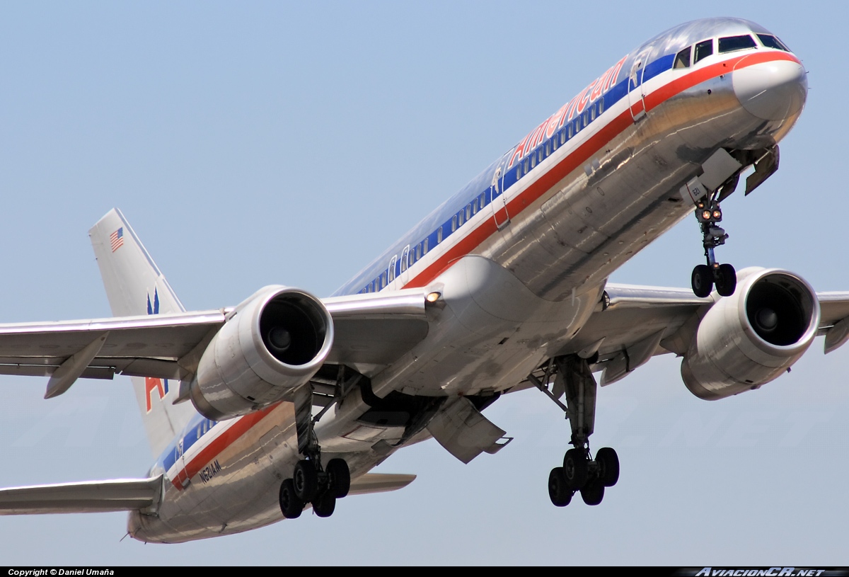 N621AM - Boeing 757-223 - American Airlines