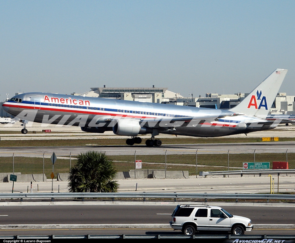 N349AN - Boeing 767-300 - American Airlines