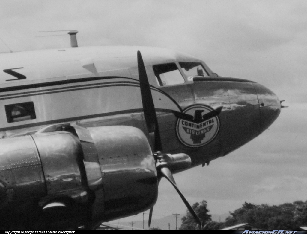 N25673 - Douglas DC-3 - Continental Airlines