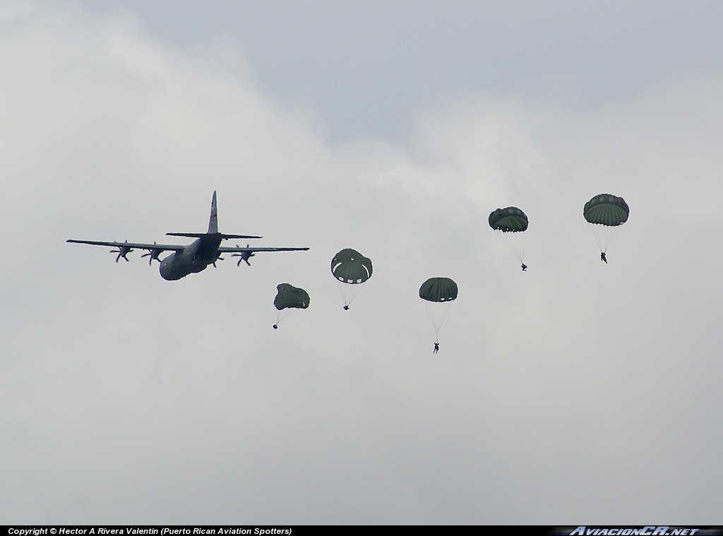  - Lockheed L-100 Hercules - USAF - United States Air Force - Fuerza Aerea de EE.UU