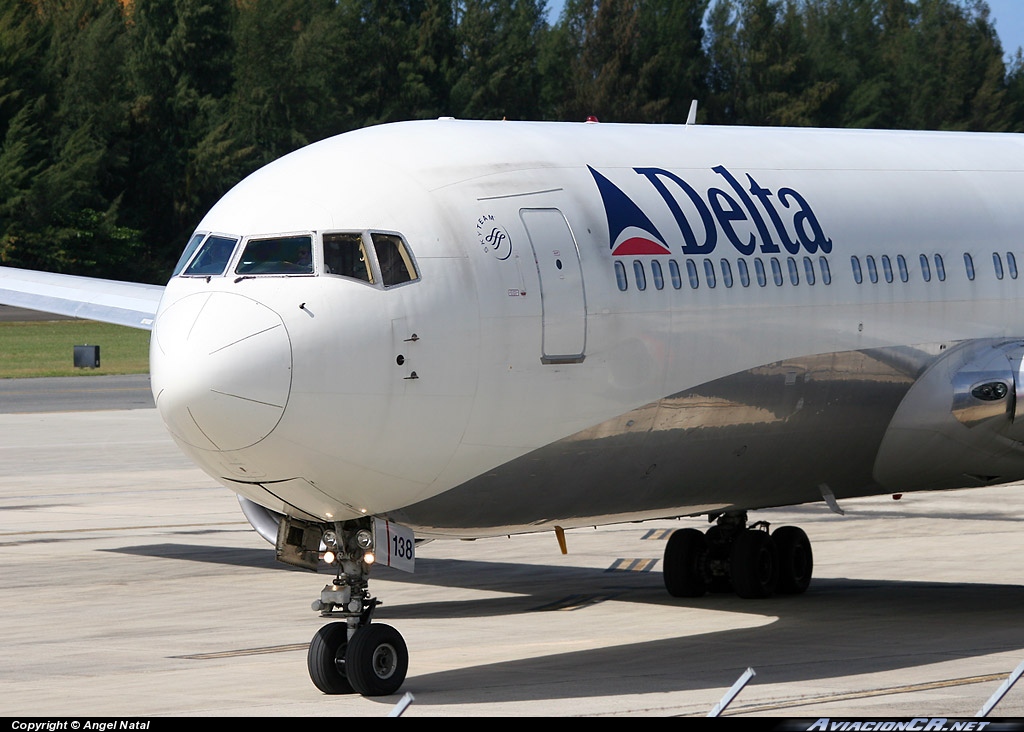 N138DL - Boeing 767-332 - Delta Air Lines