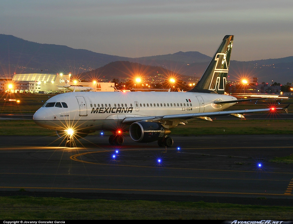 XA-UBW - Airbus A318-111 - Mexicana