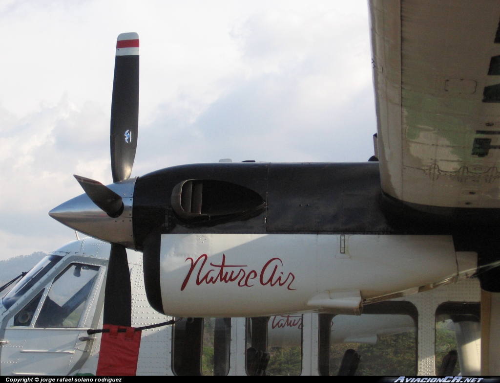 TI-BBF - De Havilland Canada DHC-6-300 Twin Otter/VistaLiner - Nature Air