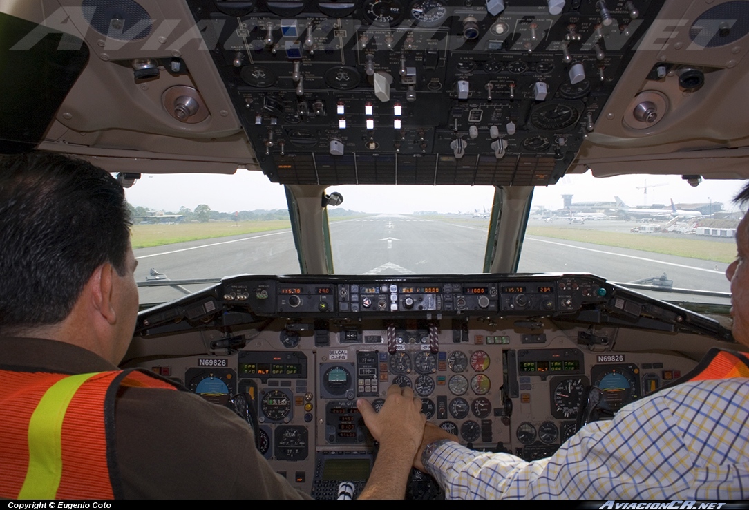 TI-BBH - McDonnell Douglas MD-82 - Costa Rica Skies