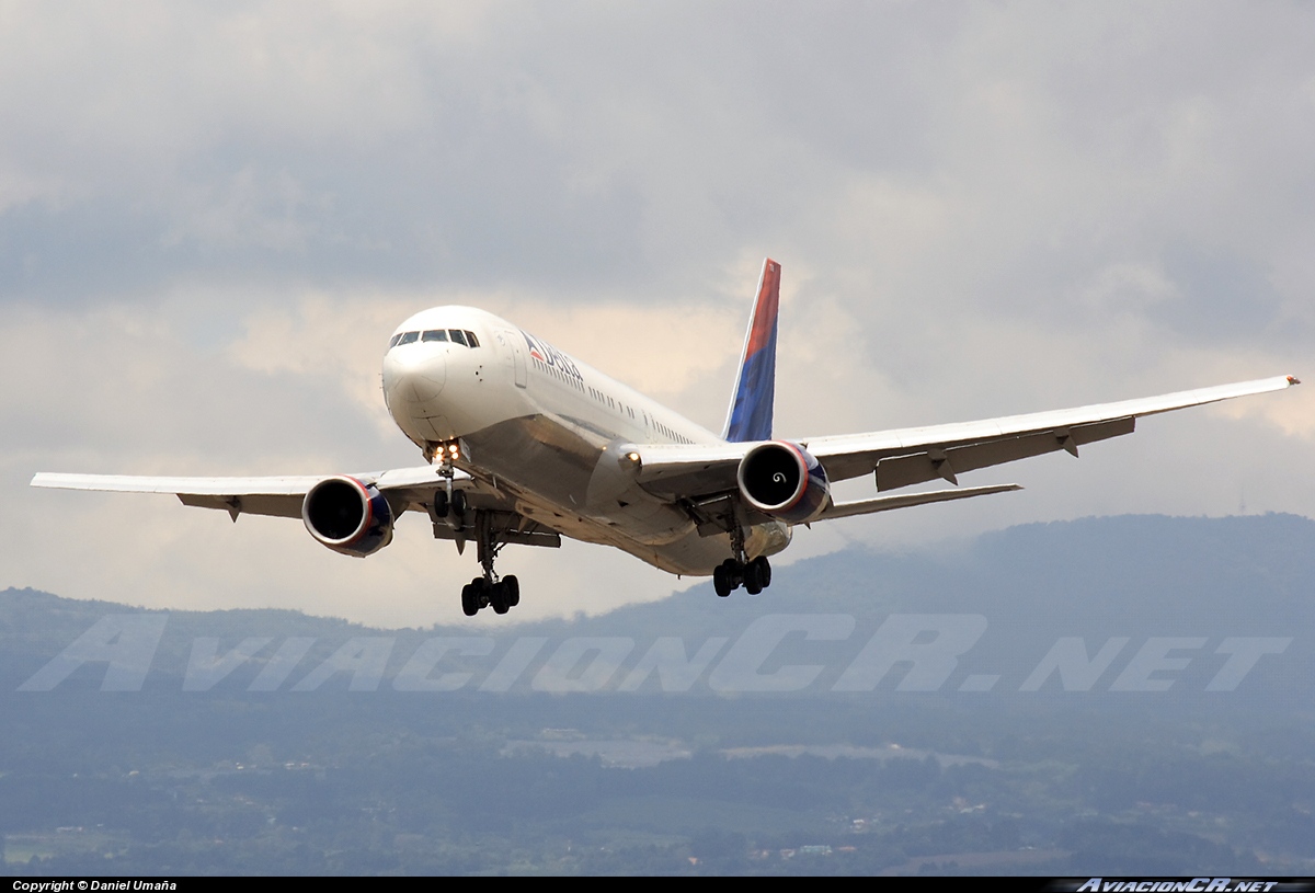 N139DL - Boeing 767-332 - Delta Air Lines