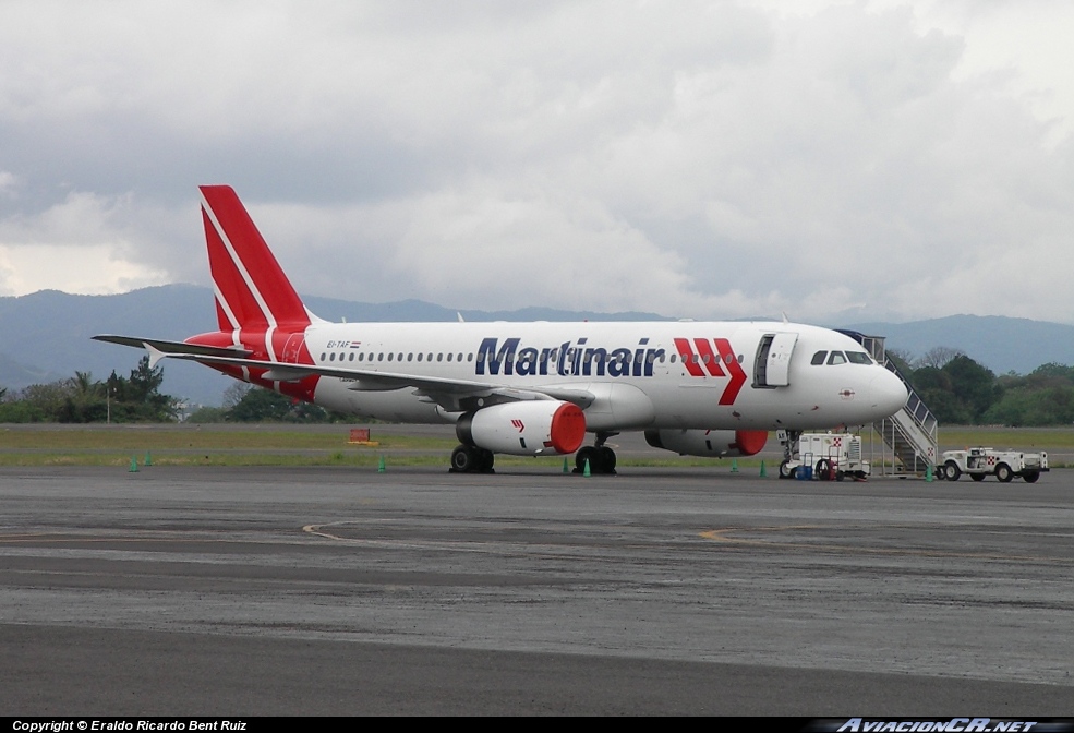 EI-TAF - Airbus A320-233 - Martinair