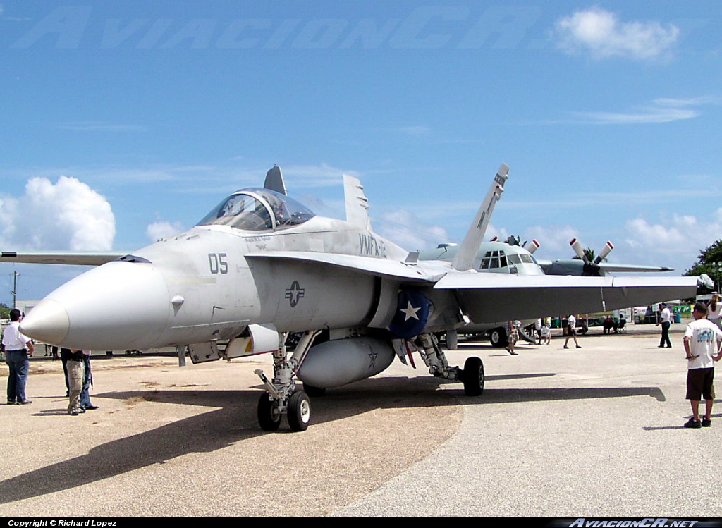 162453 - McDonnell Douglas/Boeing F/A-18 - USA - Marines