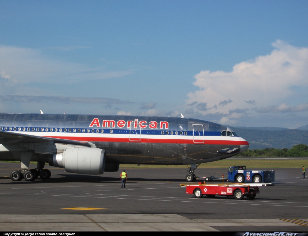 N18066 - Airbus A300B4-605R - American Airlines