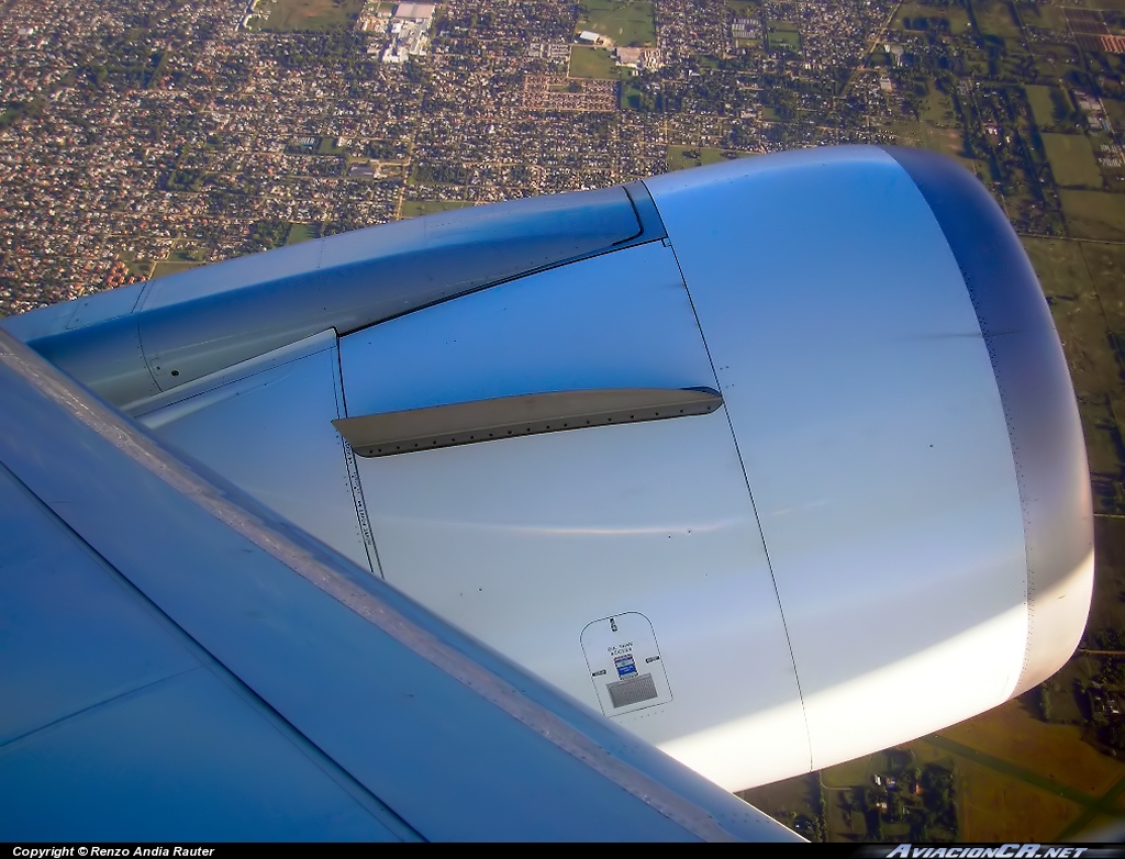CC-CWG - Boeing 767-316/ER - LAN Chile
