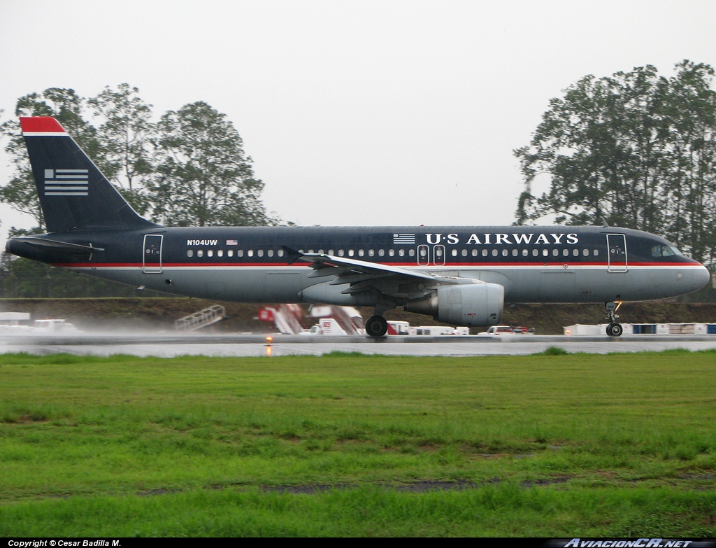 N104UW - Airbus A320-214 - US Airways