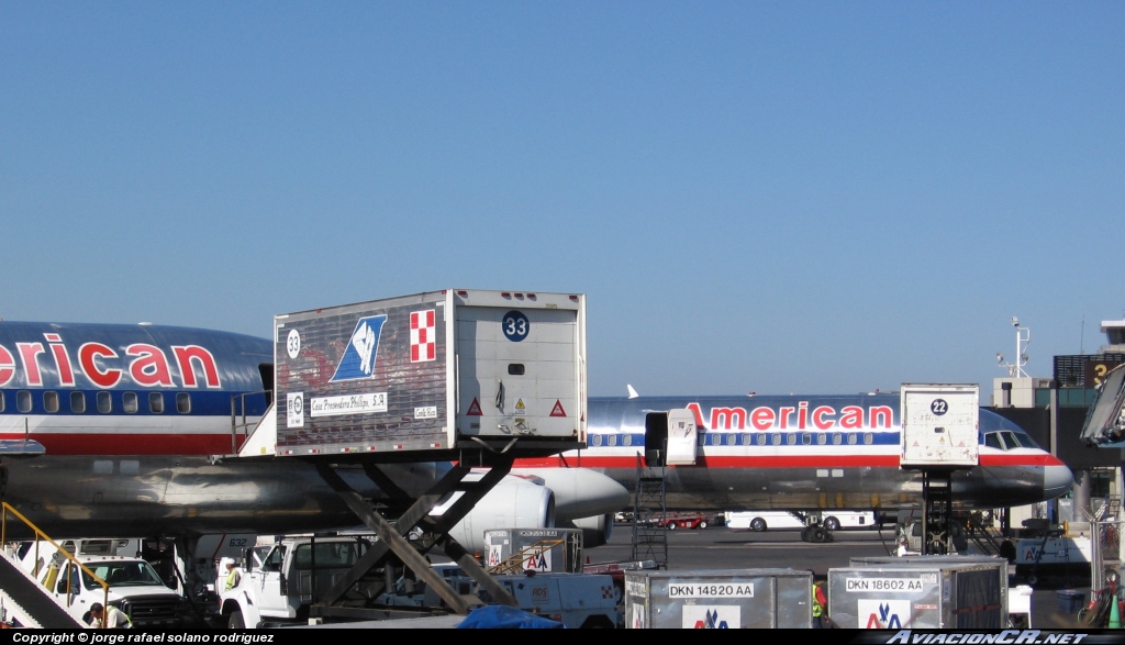 N632AA - Boeing 757-223 - American Airlines