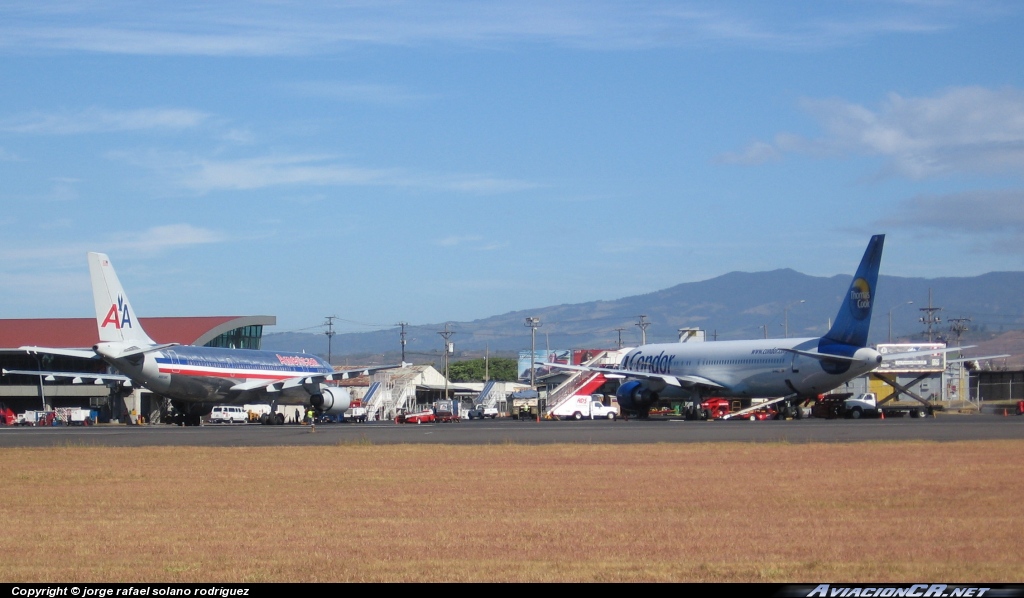 D-ABUF - Boeing 767-330(ER) - Thomas Cook