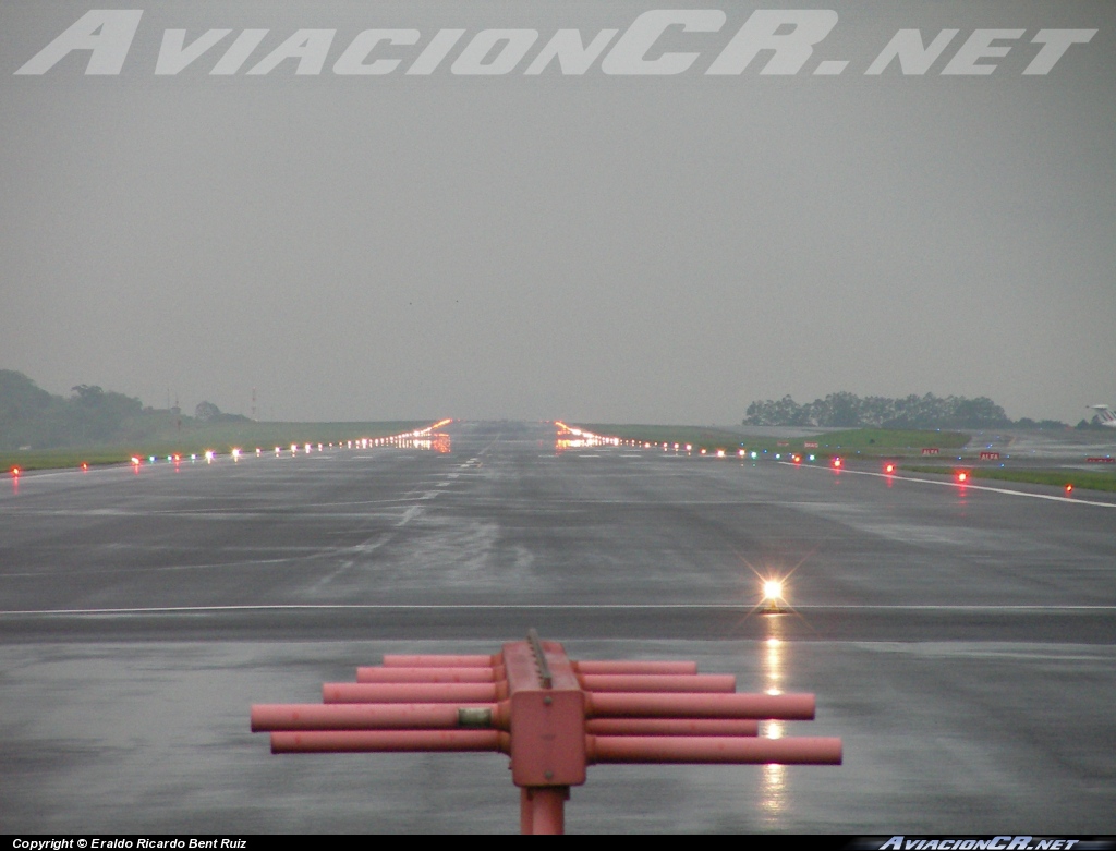 MROC - Pista de aterrizaje - Aeropuerto