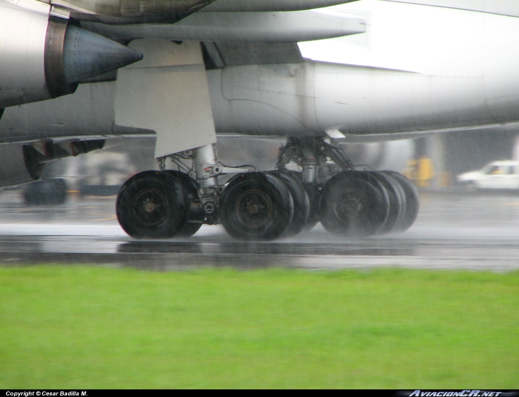 EC-JFX - Airbus A340-642 - Iberia