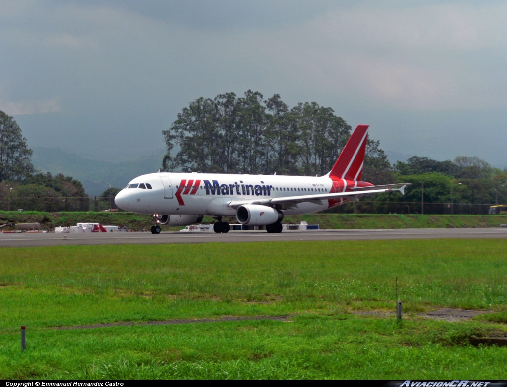 EI-TAF - Airbus A320-233 - Martinair