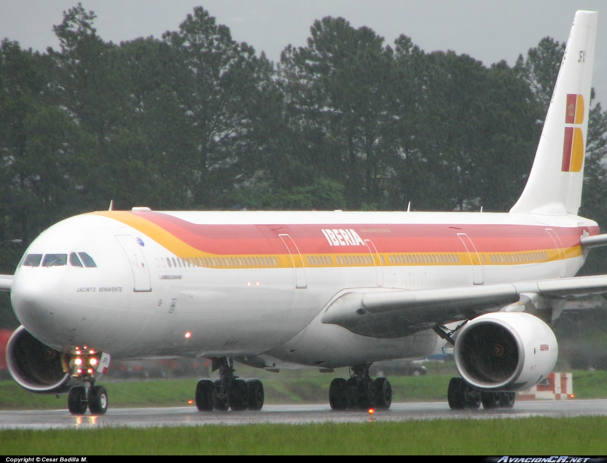 EC-JFX - Airbus A340-642 - Iberia