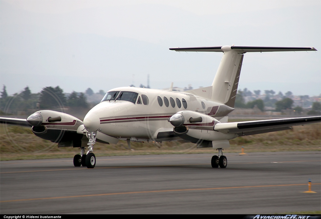 N151CF - Beechcraft B200 Super King Air - Privado