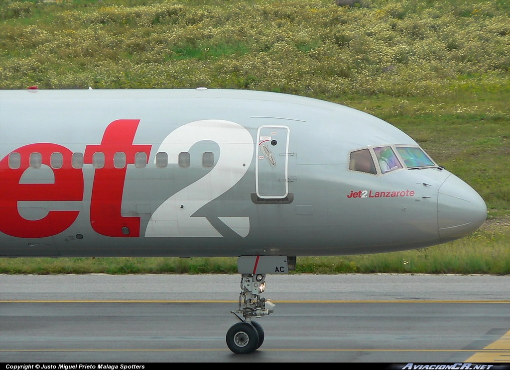 G-LSAC - Boeing 757-23A - Jet2.com