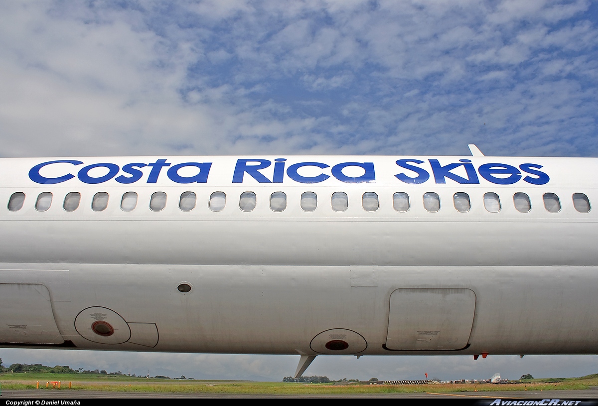 TI-BBH - McDonnell Douglas MD-82 - Costa Rica Skies