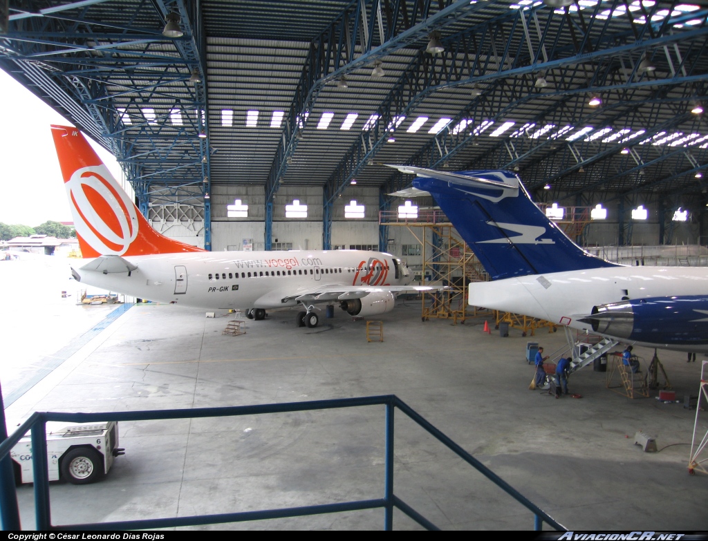 PR-GIK - Boeing 737-300 - Gol Transportes Aereos