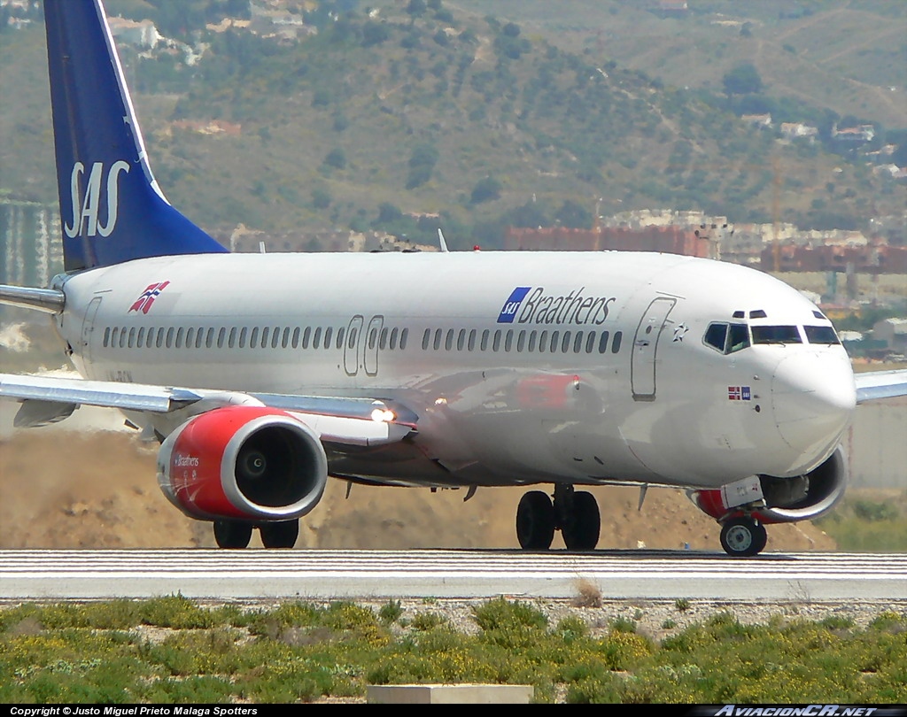 LN-RCN - Boeing 737-883 - Scandinavian Airlines (SAS)