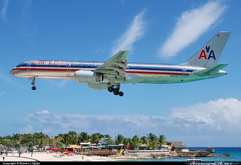 N695AN - Boeing 757-223 - American Airlines