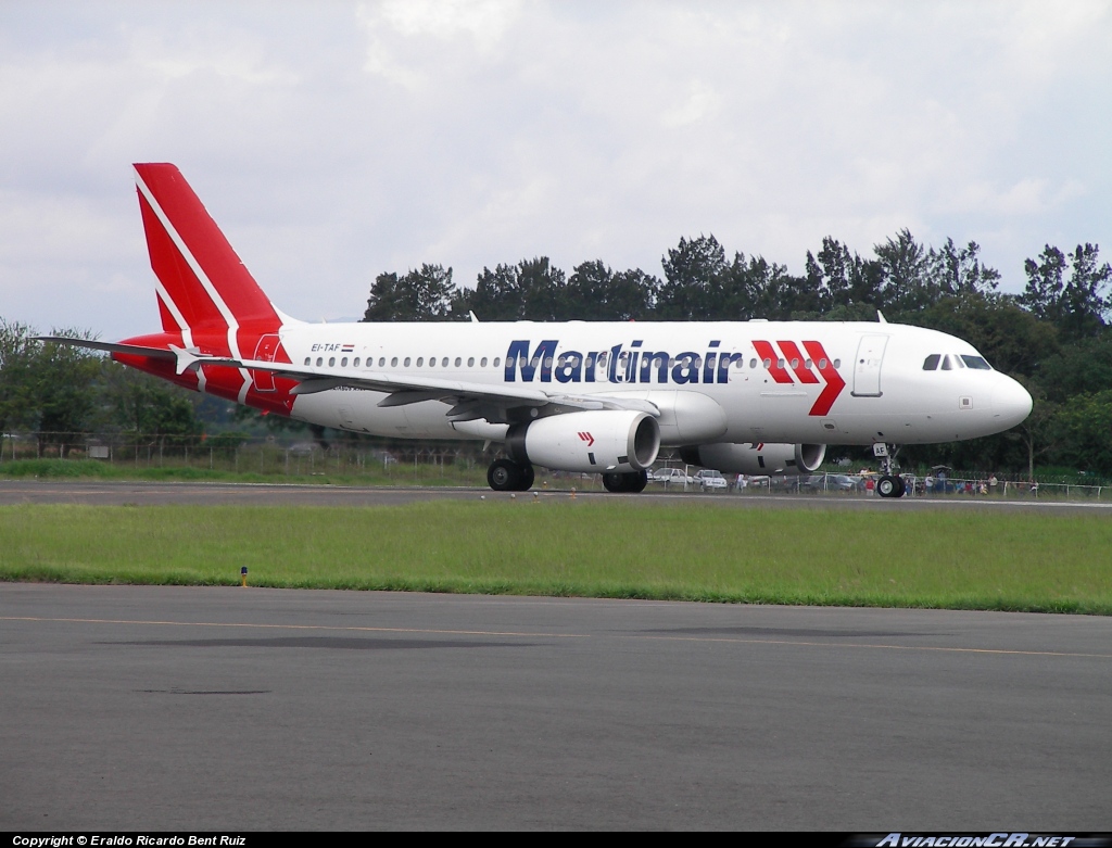 EI-TAF - Airbus A320-233 - Martinair