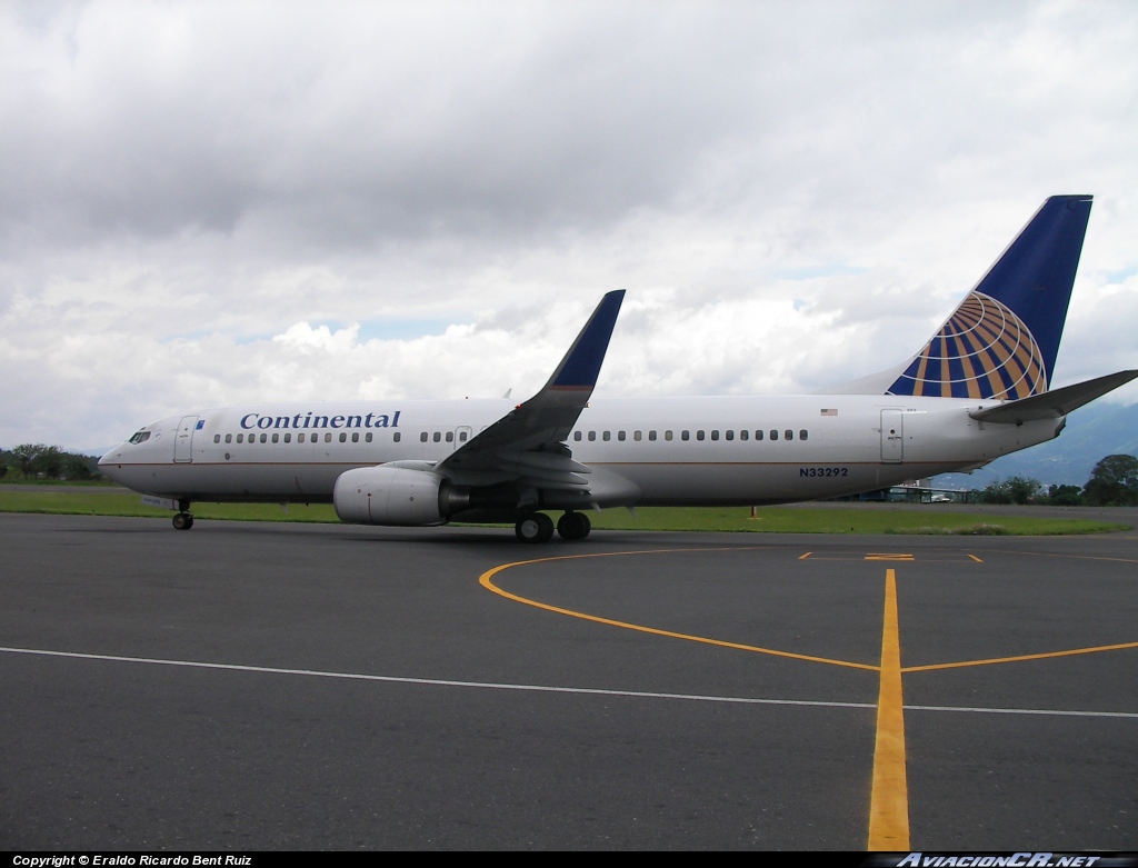 N33292 - Boeing 737-824 - Continental Airlines