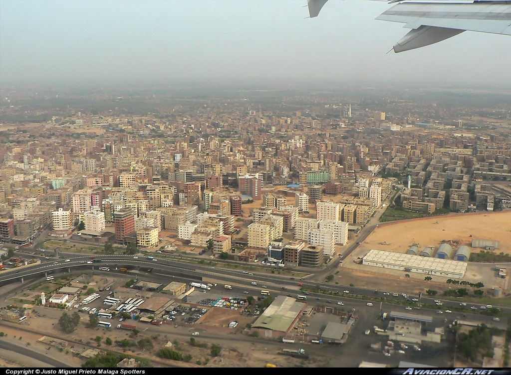 SU-LBC - Airbus A320-212 - LOTUS Airlines