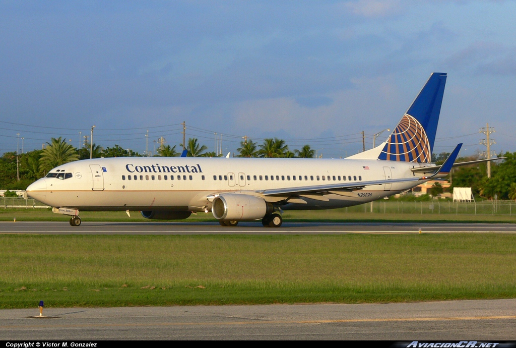 N26226 - Boeing 737-824 - Continental Airlines