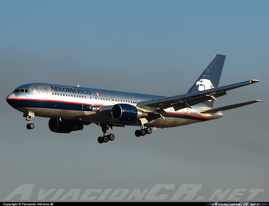 XA-JBC - Boeing 767-284 (ER) - Aeromexico