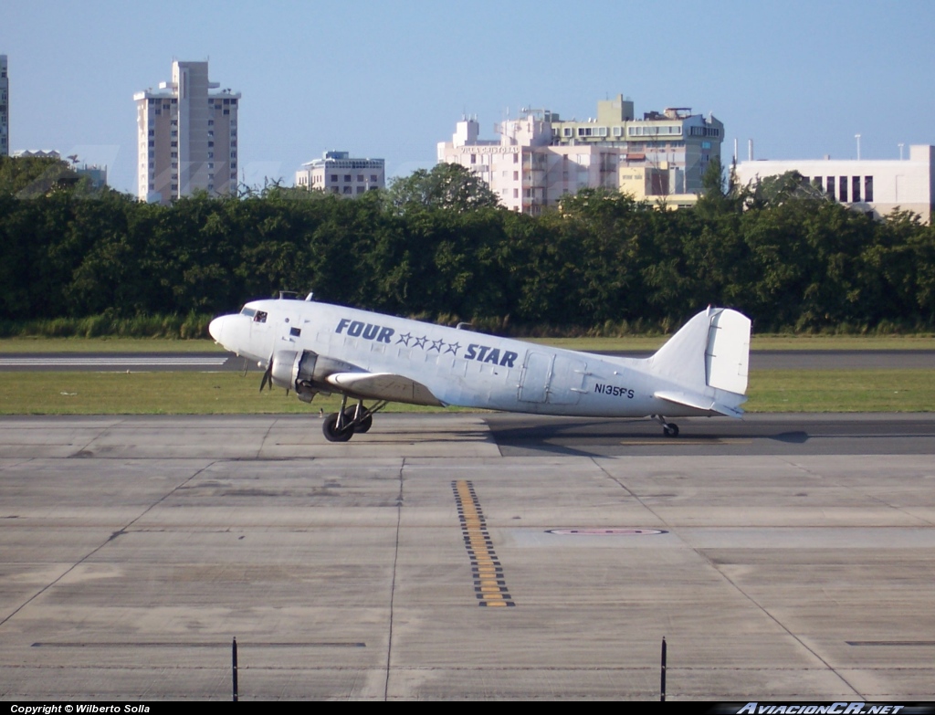 N135FS - Douglas DC-3 - Four Stars Aviation