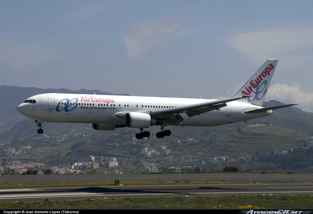 EC-HKS - Boeing 767-3Q8 (ER) - Air Europa