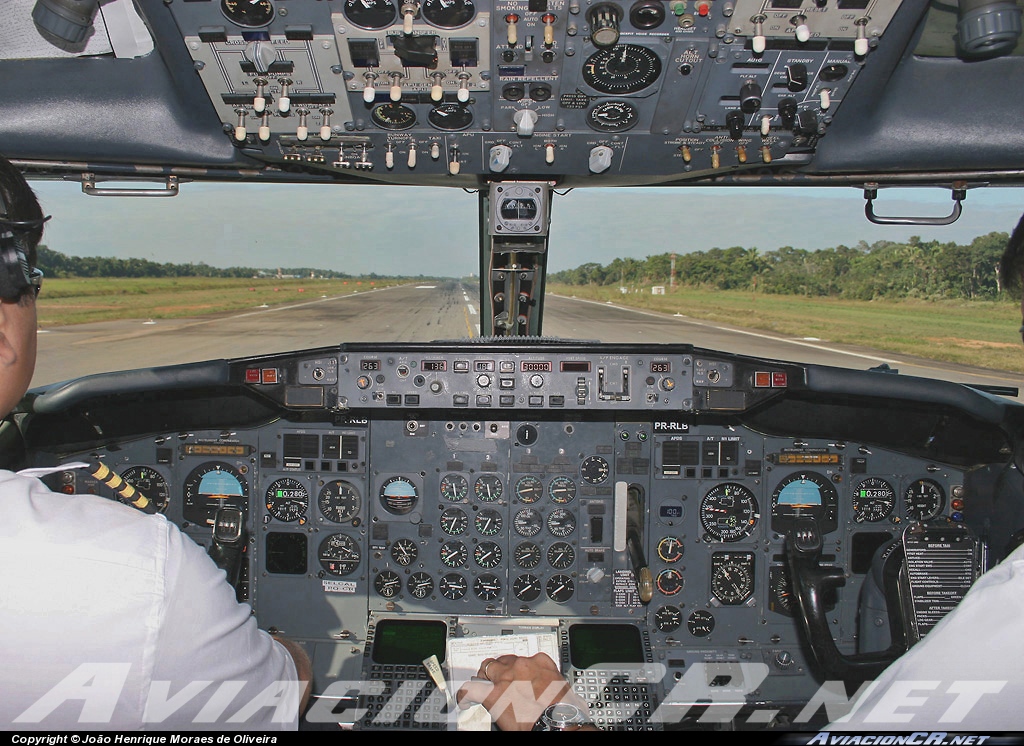 PR-RLB - Boeing 737-3Q8(QC) - Rico Linhas Aéreas