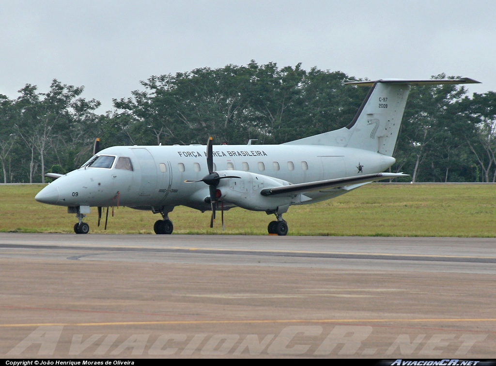 FAB2009 - Embraer EMB-120 Brasilia - Fuerza Aérea Brazileña