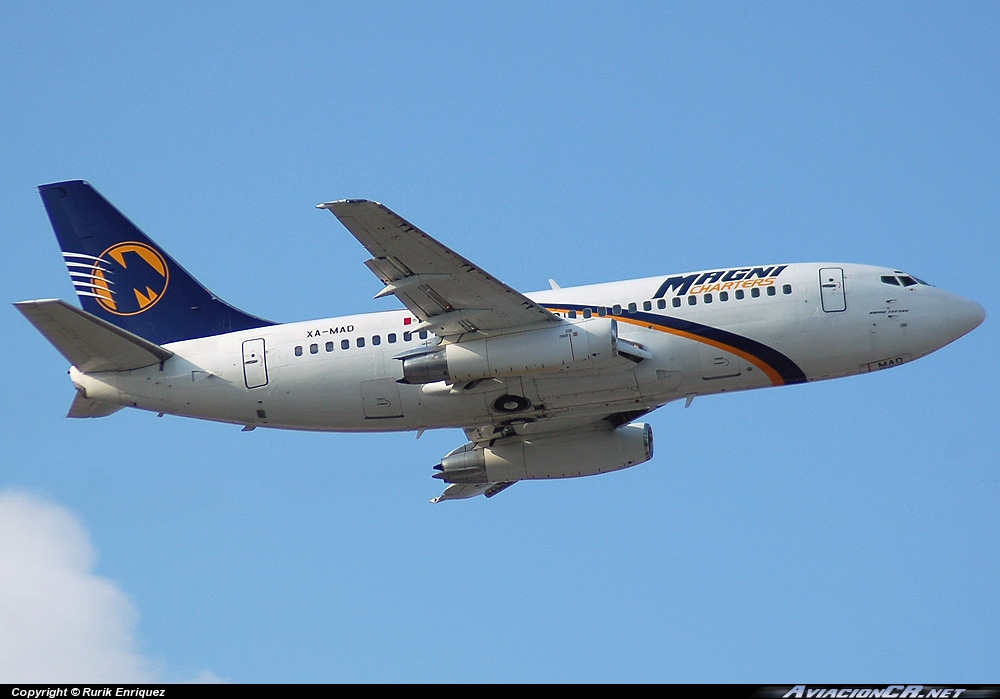 XA-MAD - Boeing 737-277 Adv - Magnicharter