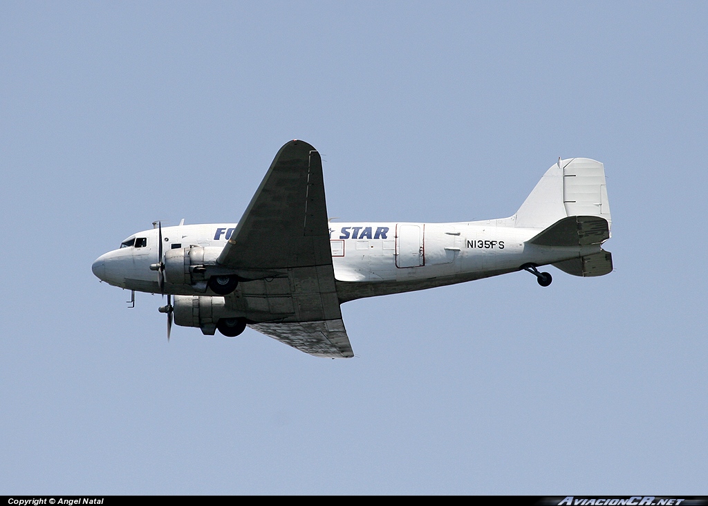 N135FS - Douglas DC-3 - Four Stars Aviation