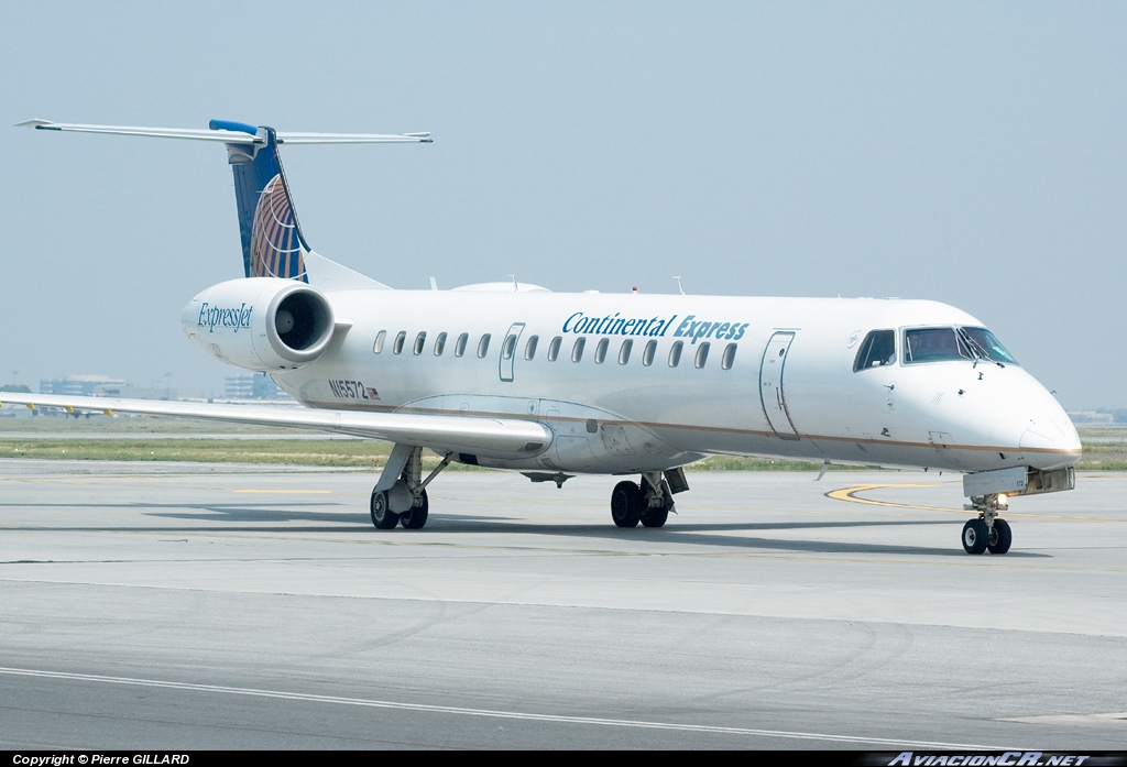 N15572 - Embraer ERJ-145 Regional Jet - Continental Express